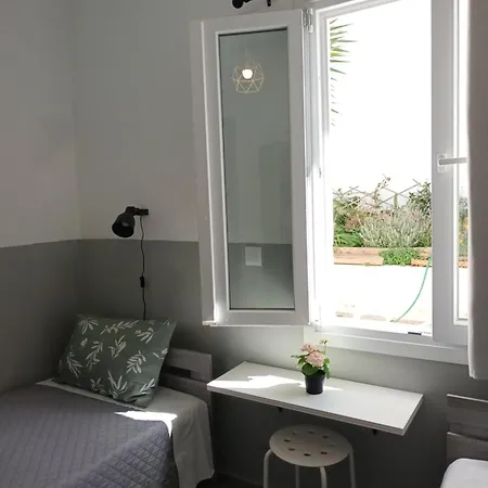 Athina'S Blue Studios Apartment Naousa (Paros)