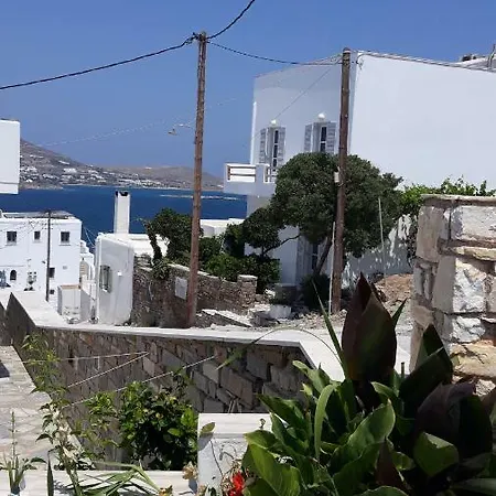 Athina'S Blue Studios Apartment Naousa (Paros)