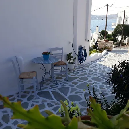 Athina'S Blue Studios * Naousa (Paros)