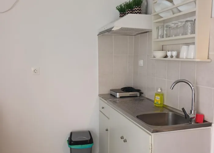 Athina's Blue Apartman *