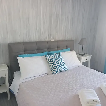 Apartment Athina'S Blue Studios