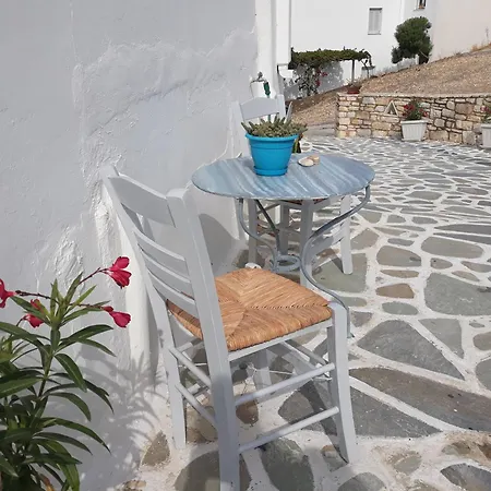 Apartment Athina'S Blue Studios
