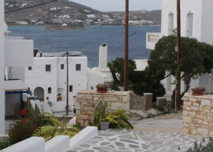 Athina's Blue Náoussa