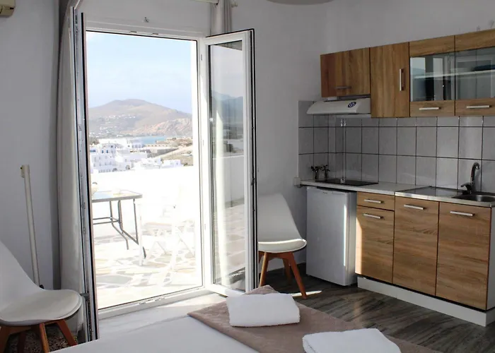 Athina's Blue Náoussa