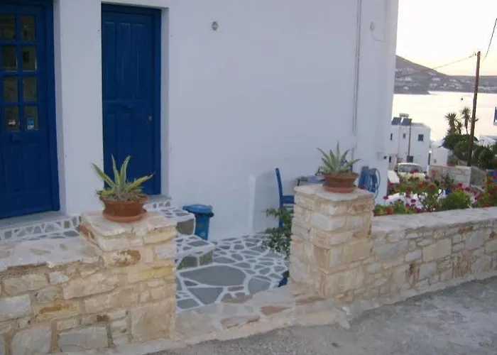 Athina's Blue Náoussa