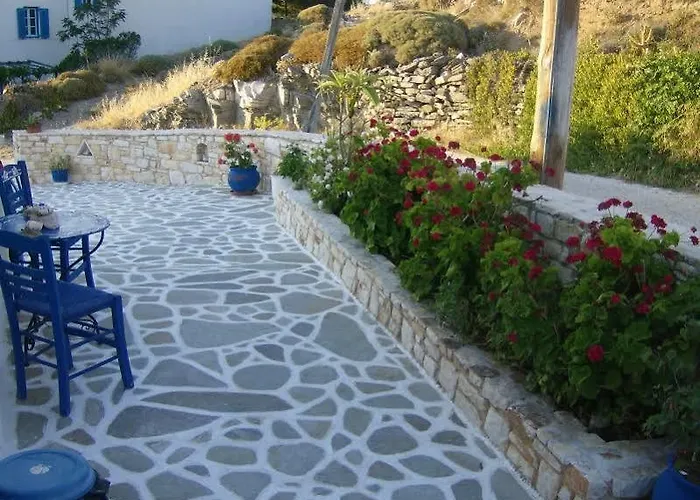 Athina's Blue Náoussa