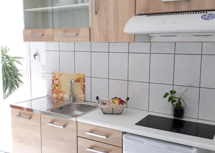 Athina's Blue Náoussa